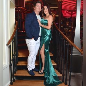 Gorgeous teal green dress.